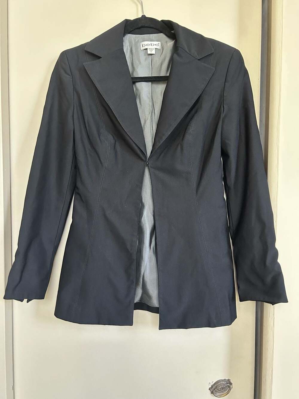 bebe Women's Black Fitted Career Blazer, Size 4